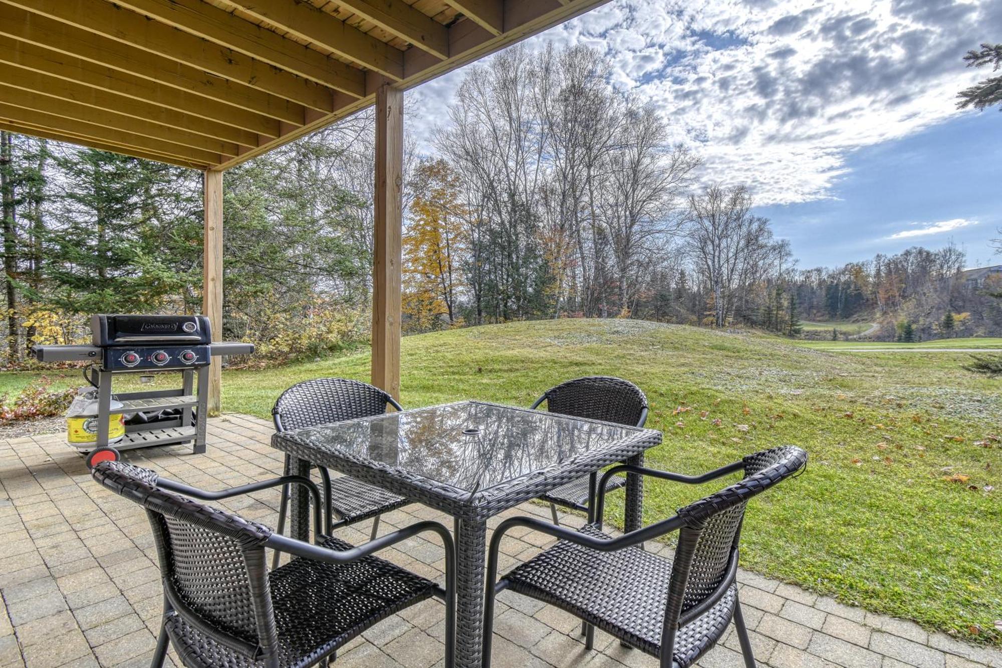 Cozy On The 9th Hole La Bete Pool Golf * Mont-Tremblant